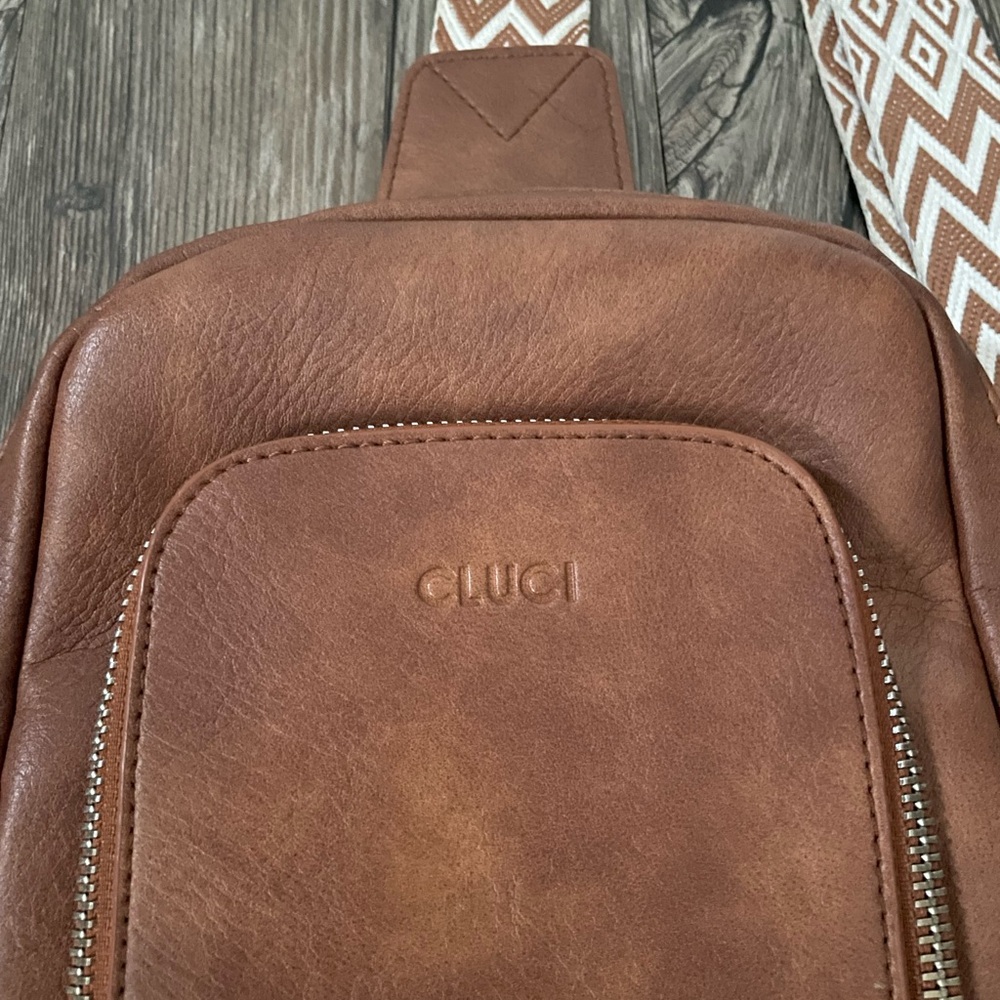CLUCI Brown Leather Sling Backpack Crossbody Bag - Picture 2 of 7